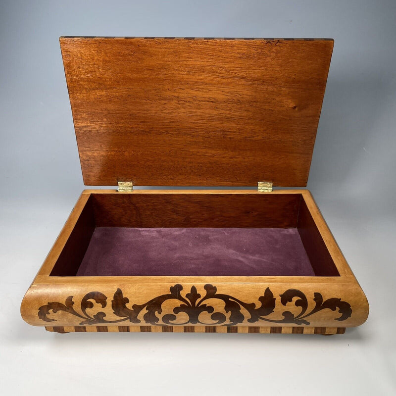 19th Century Italian Inlaid Jewellery Box