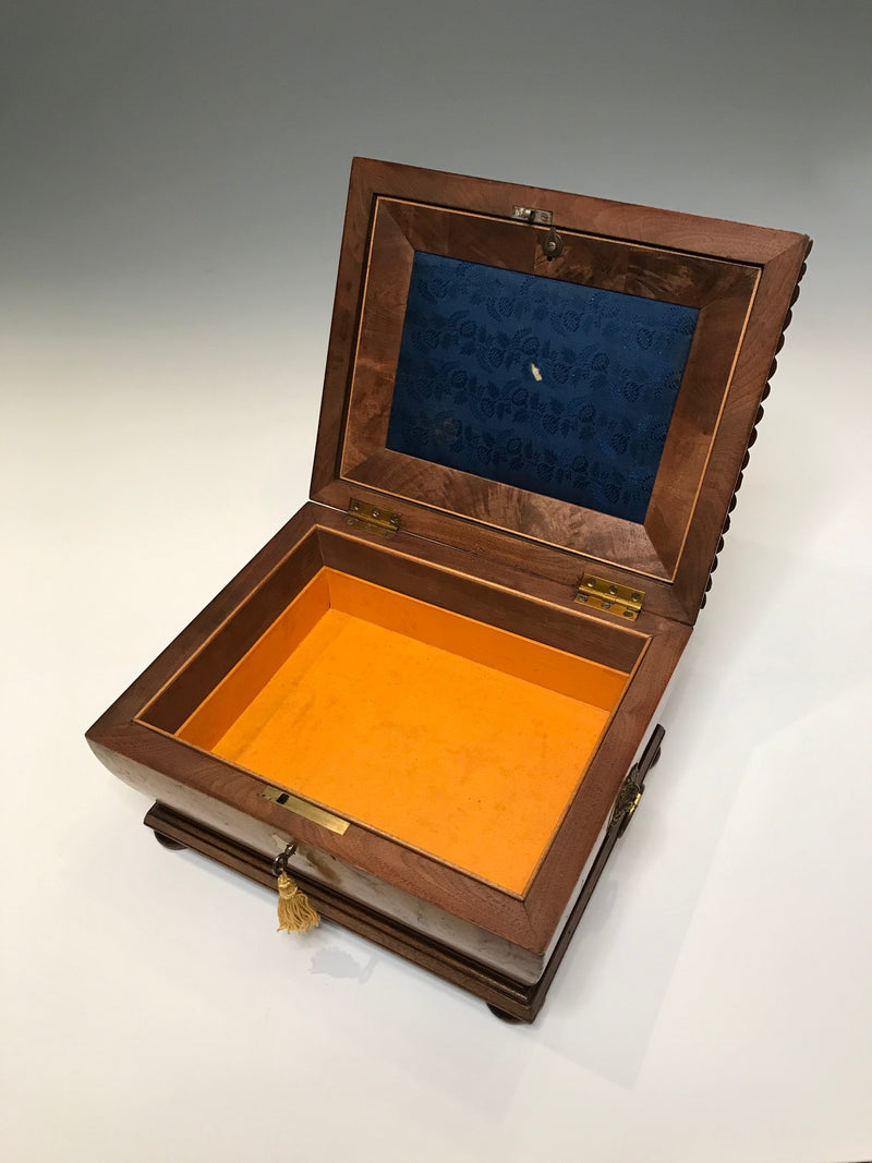 1833 Canadian Sewing Box